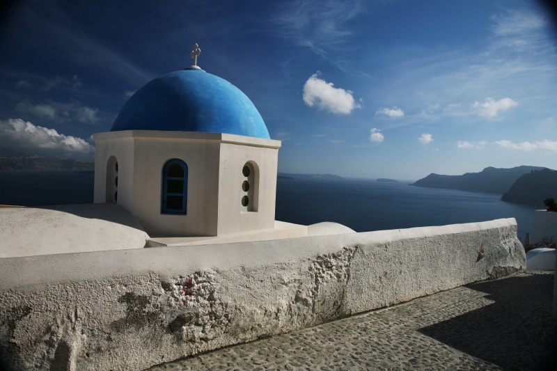 blue, dome, sea, nature, europe, built Structure, cultures, sunlight, sky, cloud - sky, vacations, mountain, clouds, classical Greek, place of worship