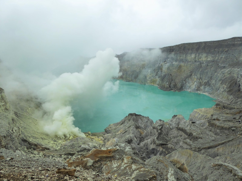 time, power in nature, lava, steam, smoke - Physical Structure, fumarole, hot spring, Volcano lake, mountain, caldera, erupting, environment, ijen, sulphur