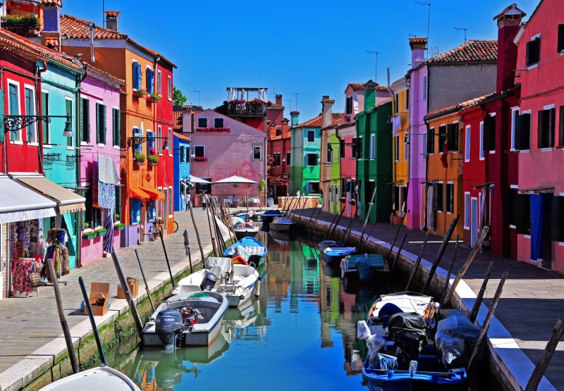 architecture, moored, residential district, waterfront, history, blue, tourist, famous Place, canal, channel, outdoors, sea, urban Scene, boats, mode of transportation