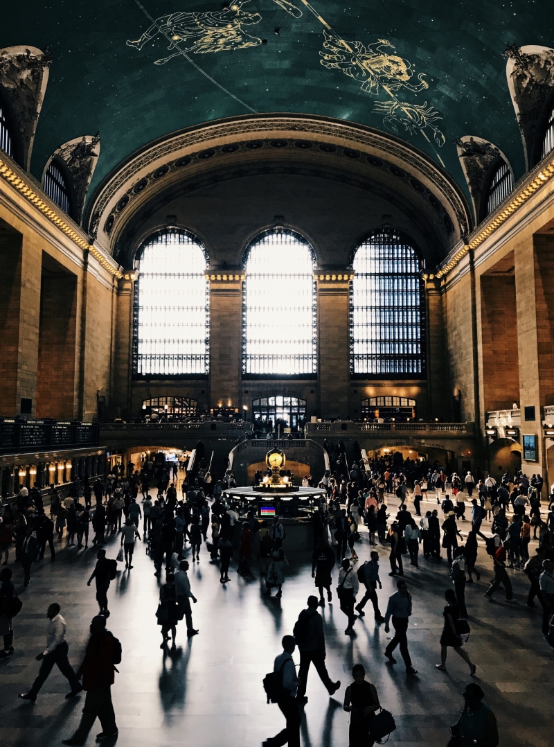 group of people, men, large group of people, built structure, illuminated, arch, new york, people, real people, grand central terminal, architecture, tourism