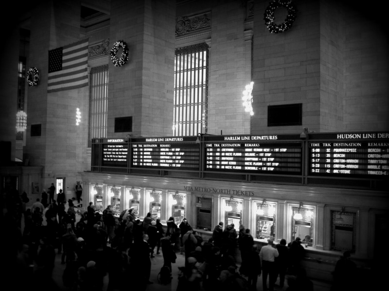 large group of people, manhattan, western script, 2K, architecture, grand central terminal, illuminated, clock, men, railway, communication, text, terminal