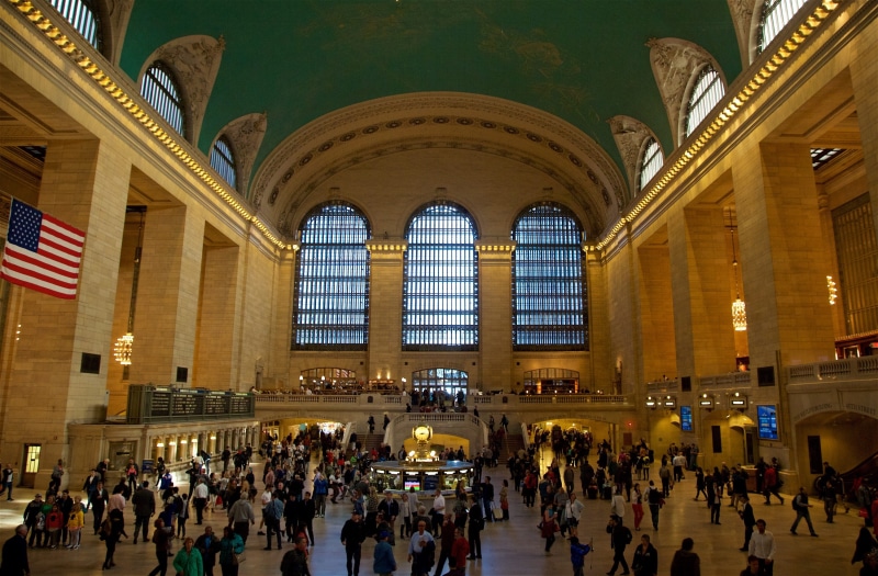 built structure, 2K, arch, intercity, travel, real people, railroad, window, architecture, grand central station, metro, flag, terminal, manhattan, new york city