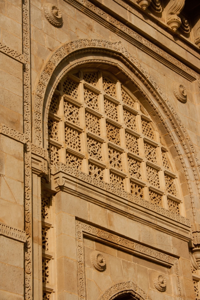 gate, low angle view, ceiling, mumbai, building exterior, 1080P, landmark, design, travel destinations, the past, history, day, arch, ornate, carving - craft product