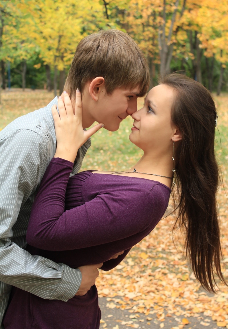 side view, mood, the inspiration, happiness, beautiful, togetherness, emotion, autumn, hugging, lavstori, standing, eyes, young adult, leisure activity