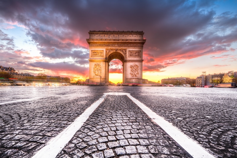 cloud - sky, sky, architecture, nature, paving stone, transportation, 4K, cobblestone, outdoors, no people, built structure, arch, arc de triomphe, building exterior