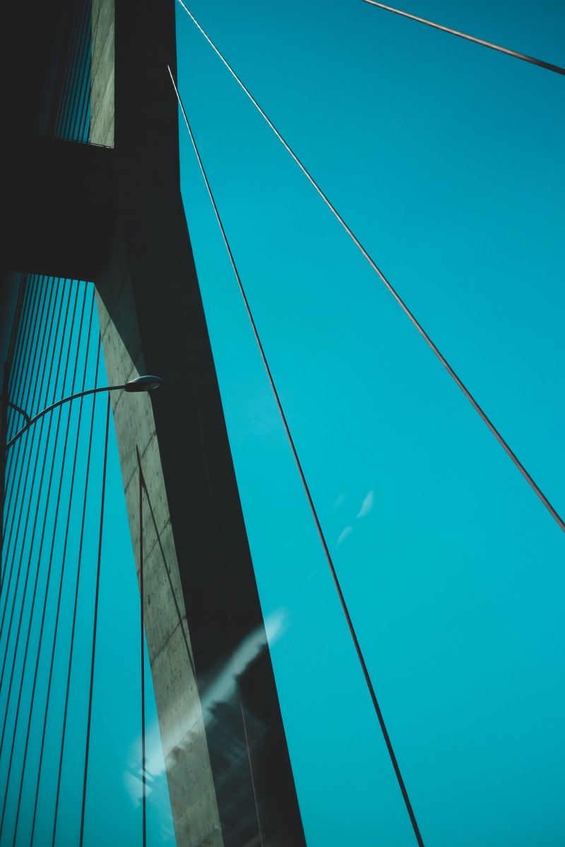 clear sky, building exterior, architecture, outdoors, bridge, turquoise colored, madura, bridge - man made structure, 4K, modern, rope, nature, sunlight