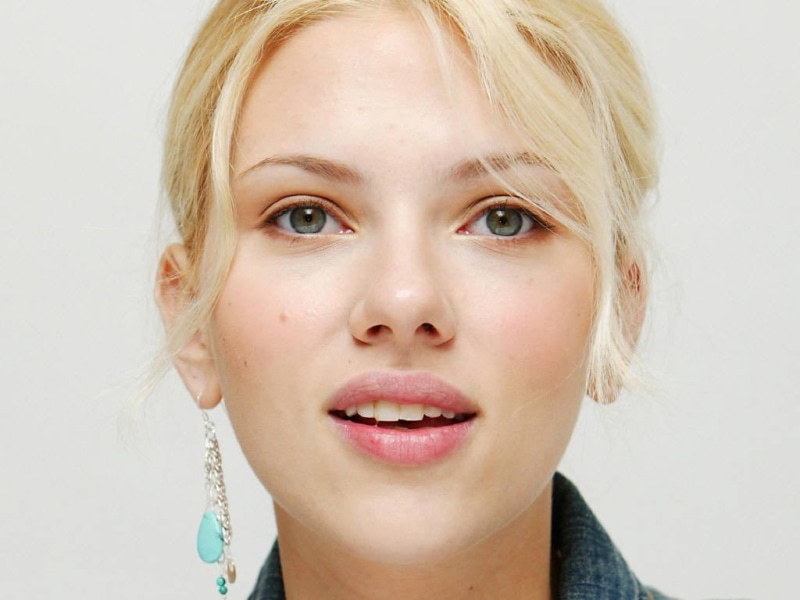 blond hair, headshot, child, women, green eyes, Scarlett Johansson, one person, celebrity, close-up, studio shot, young adult, human face, indoors, looking at camera