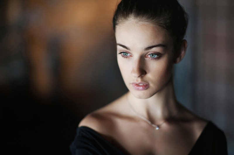 contemplation, Alla Berger, 1080P, one person, young adult, brown hair, hairstyle, blue eyes, beauty, bare shoulders, front view, beautiful woman, body part