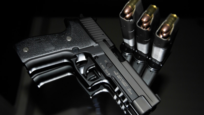 black, bullets, 357 SIG, automatic, beside, Germany, SIG Sauer P226, semi, pistol, 5K, 196 мм