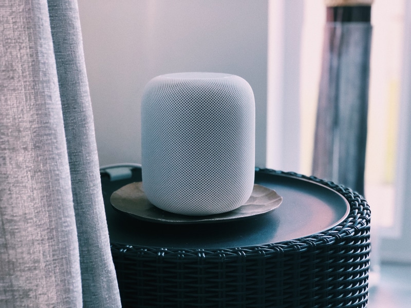 metal, table, furniture, apple, art, linen, home, food, seat, architecture, pottery, selective focus, simplicity, white color, dish, focus on foreground