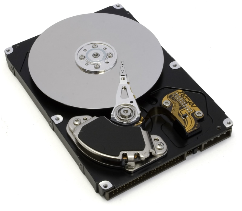 black color, single object, data transfer, communication, metal, accessory, computer Part, disk, equipment, black, hdd, cut out, indoors, memory, technology