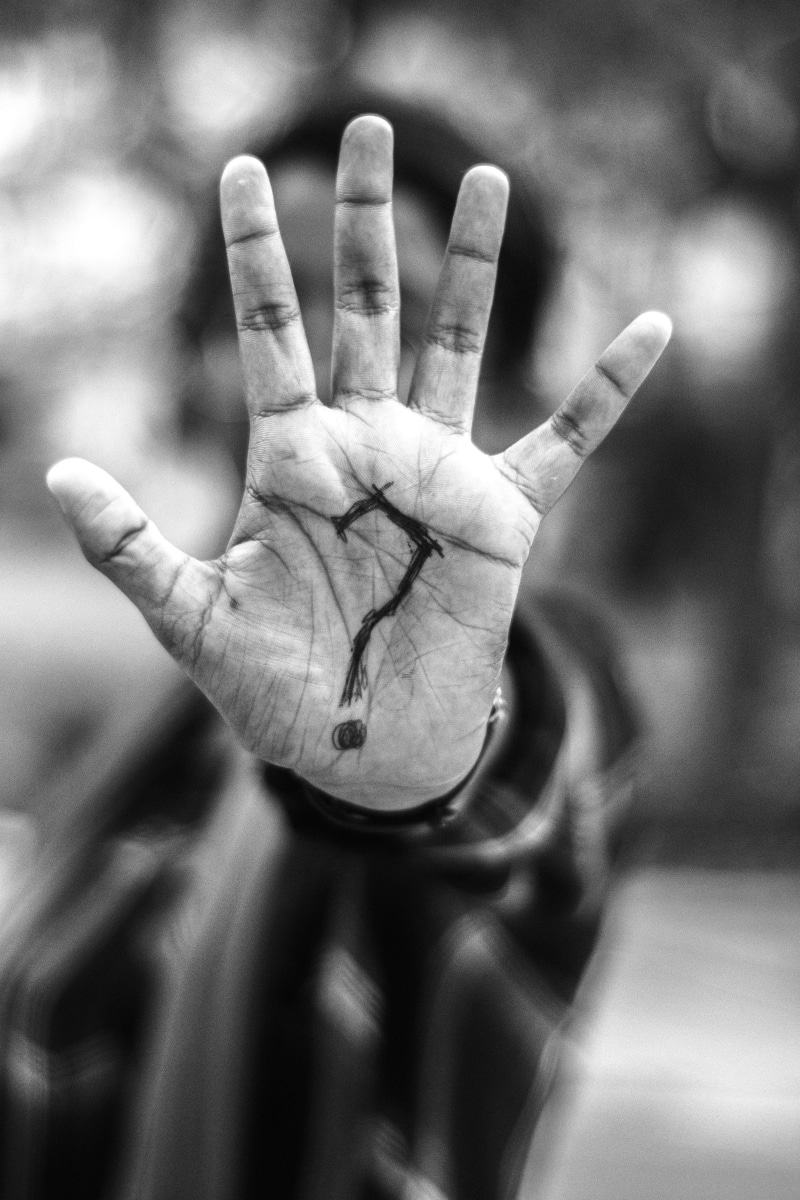 body part, real people, focus on foreground, mark, question, one person, men, gesturing, human hand, hand, black and white, showing, adult, monochrome