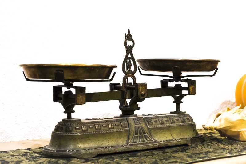 old, weight scale, sky, metal, technology, day, gauge, balance, close-up, brown, white background, studio shot, instrument of measurement, clear sky, 5K