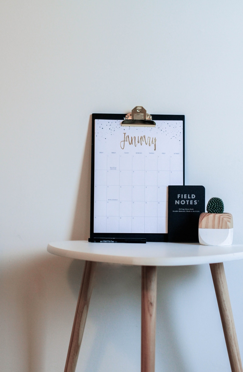 connection, sign, internet, still life, portable information device, white, number, screen, clipboard, close-up, text, technology, table, western script