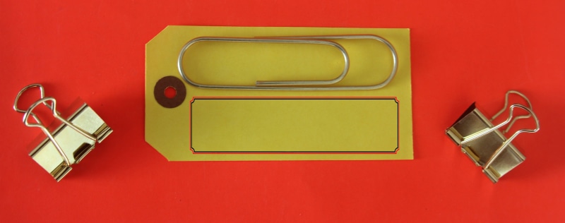 technology, empty, box, food and drink, food, paperclip, copy space, tag, label, metal, clip, office accessories, red, banner, sign, connection, gift, studio shot