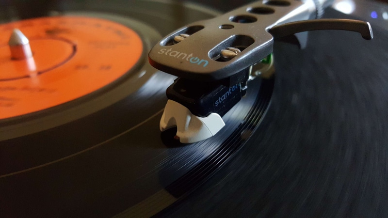 audio equipment, vinyl, dj, grooves, retro, stereo, no people, record player, sound, record player needle, vintage, gramophone, record, disk, 4K, motion