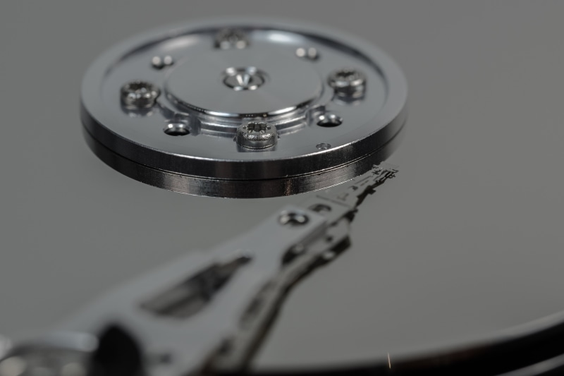 indoors, no people, sata, macro, disk, digital, hardware, silver colored, magnetic heads, metal, hdd, backgrounds, cut out, data store, component, print heads