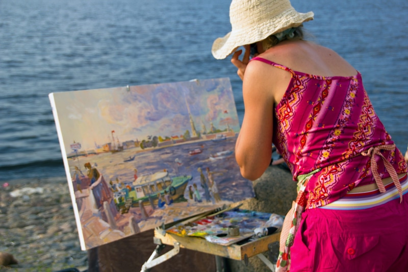 people, sea, painter, human, unrecognized, women, one person, art, brush, occupation, closeup, artist, draw, 2K, rear view, holding, person, picture, beautiful woman