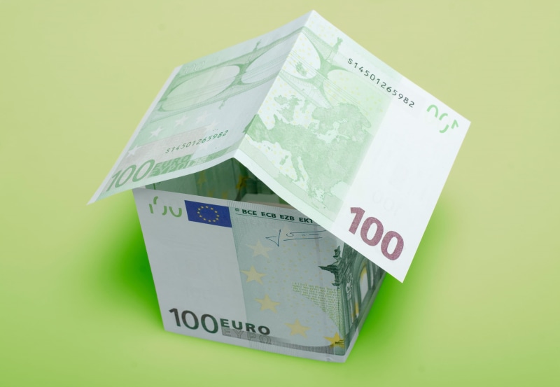 banknote, economy, business, metaphor, bill, 2K, green color, financial, indoors, 100, payment, financing, finance, shop, profit, success, no people, concept