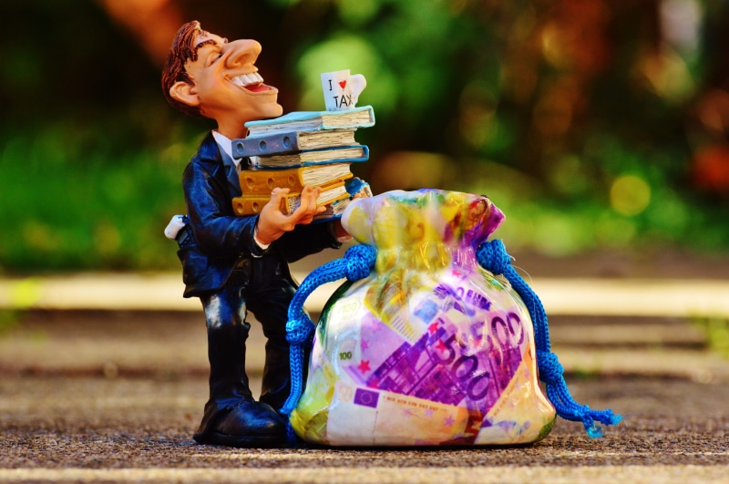 state, boys, funny, taxes, child, billing, income tax, carrying, innocence, holding, wealth, bureaucracy, fun, men, smiling, tax consultant, toy, 4K, offspring
