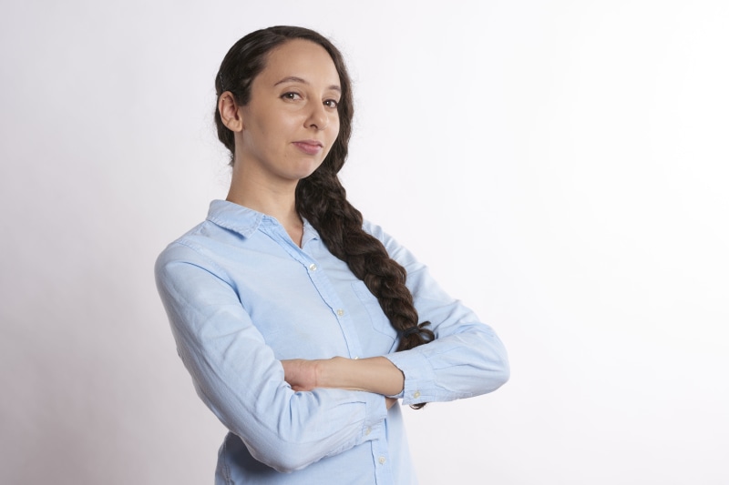 hand, argument, office, worker, shirt, company, person, long hair, adult, looking at camera, looking, meeting, waist up, copy space, confident, job, project management