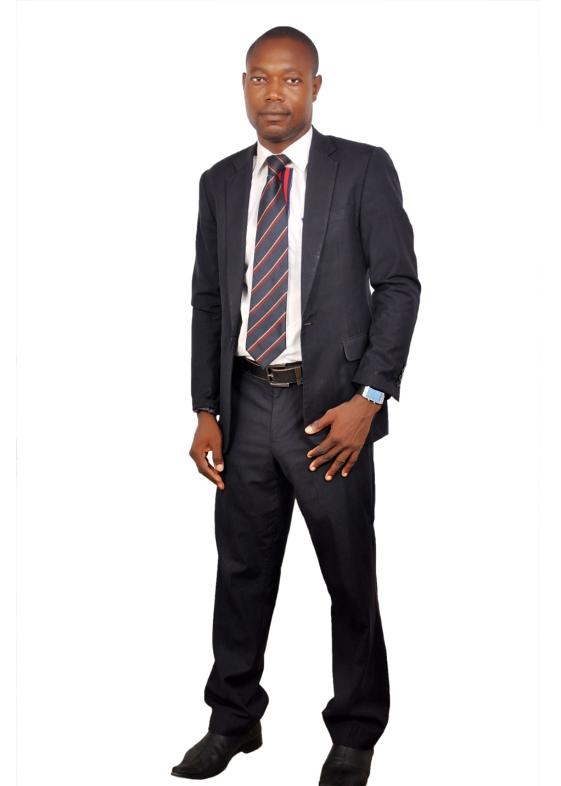 consultant, adult, business person, men, menswear, studio shot, white background, occupation, formalwear, business, well-dressed, males, standing, cut out