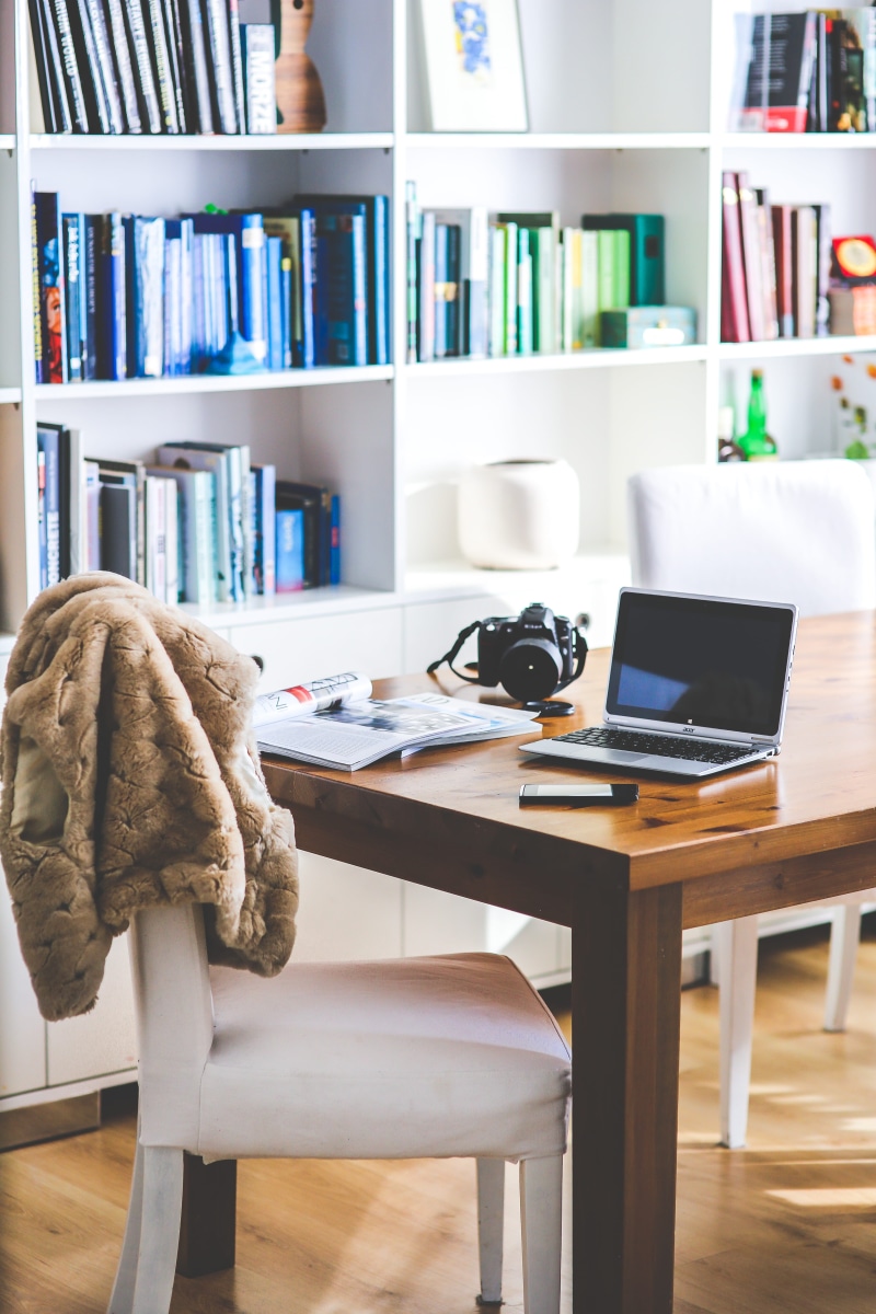 communication, house, work, camera, connection, place, design, desk, girls, family, book, seat, home interior, apartment, still life, interior design, 5K