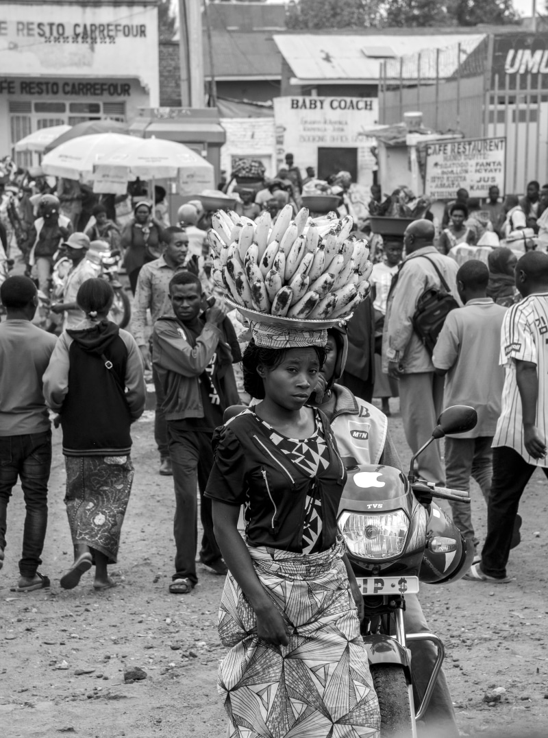 adult, near, street market, walking, male, large group of people, outdoors, life, street, standing, parasol, casual clothing, day, child, market, architecture