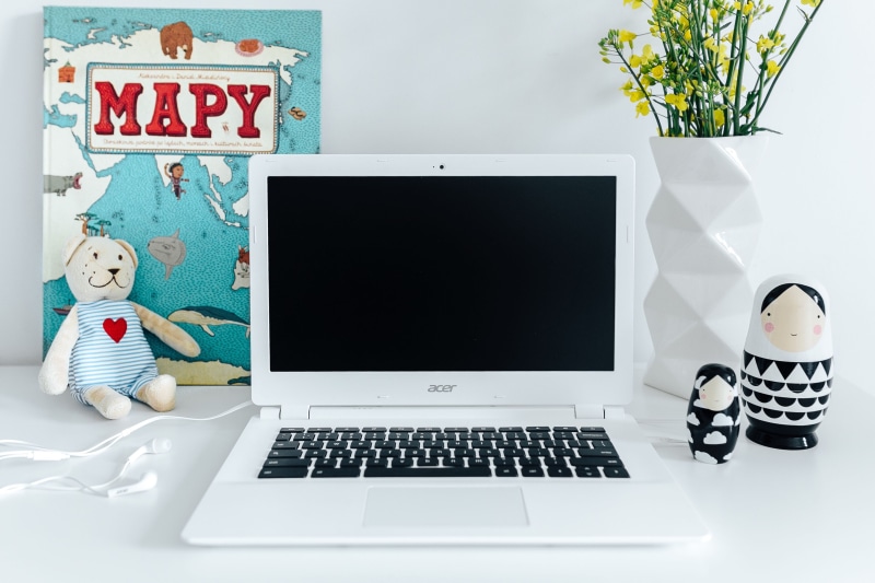 workspace, connection, white laptop, desk, toy, still life, wireless technology, human representation, modern, scandi, desk design, 4K, table, furniture