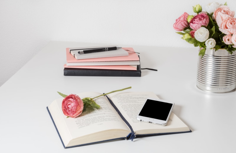 nature, indoors, technology, still life, blogging, note pad, flowering plant, telephone, high angle view, beauty in nature, 5K, desk, pen, publication