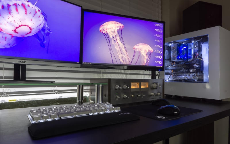 5K, unsplash, computer monitor, indoors, computer equipment, table, screen, architecture, workstation, united states, retro modern, occupation, vintage