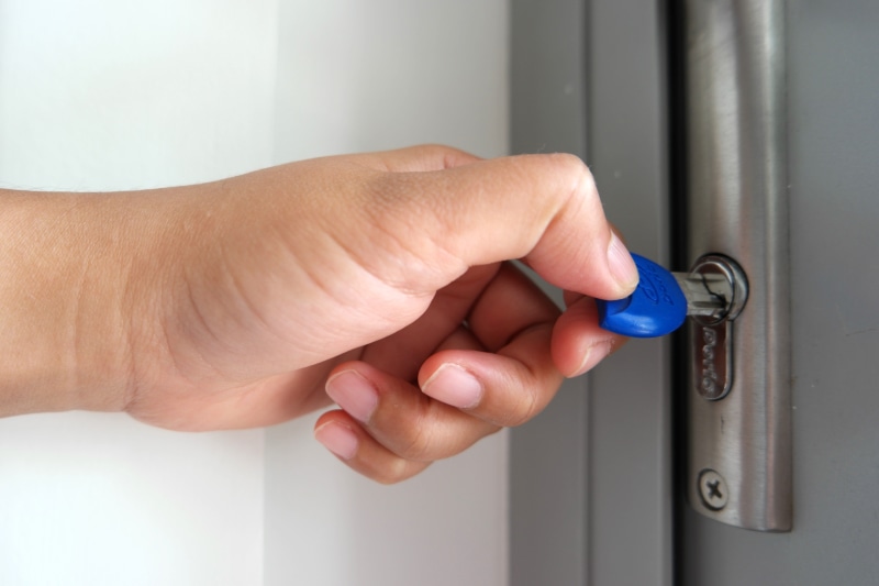 lock, safety, using, human hand, adult, security, secure, indoors, human finger, protection, opening door, person, key, push button, 5K, finger, house