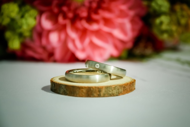 Wedding, marriage, diamond, focus on foreground, Gold, platinum, Ring, manufacturing, bride, luxury, golden, couple, jewelry, emotion, hands, flower arrangement