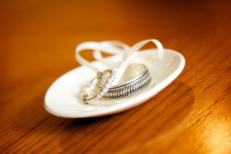 bride, two, celebration, valentines day - holiday, ring, diamond, indoors, wedding ring, wedding, commitment, marry, platinum, silver, luxury, wealth, event