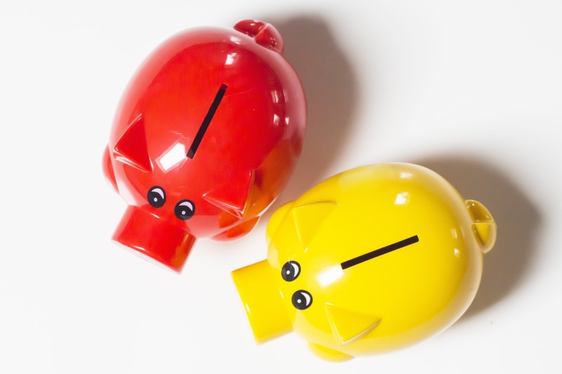 cash, credit, white background, hardhat, financing, finance, save, income, yellow, checkout, capital, interest, white color, money, clock, bank, business