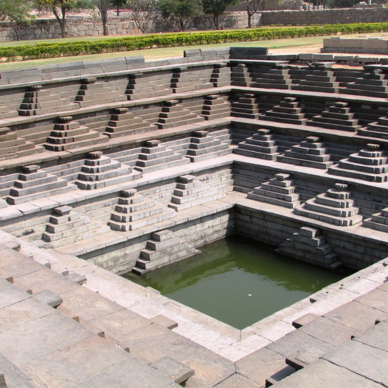 carve, reflection, well, india, craftsmanship, 2K, high angle view, building exterior, hampi, stone, step well, built structure, nature, lake, ancient