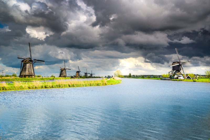 kinderdijk, power in nature, wind, mill, no people, landmark, alternative energy, water, environmental conservation, wind turbine, day, windmill, rural