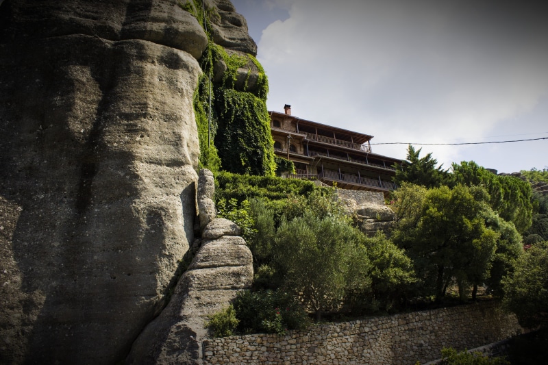 building exterior, Sun, rock, temple, dock, green color, history, mountains, growth, sea, trees, outdoors, 5K, house, architecture, ship, nature, summer