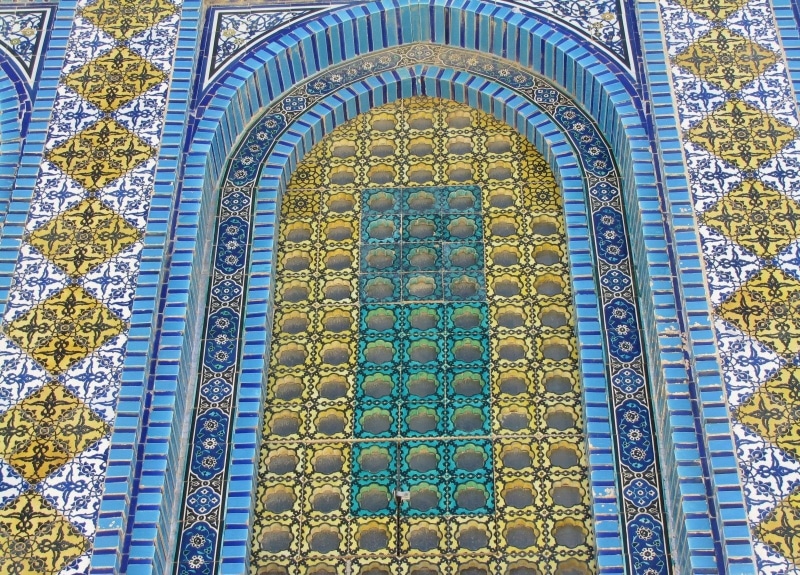 architecture, creativity, calligraphy, tile, design, day, mosaic, pattern, arch, craft, temple, full frame, religion, blue, no people, jerusalem, floral pattern