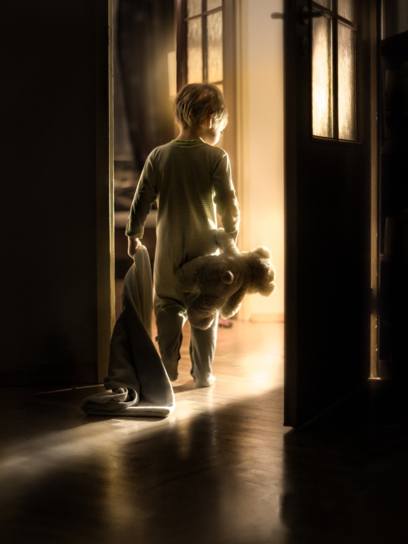 architecture, building, shadow, corridor, one person, relaxation, hairstyle, sitting, adult, young adult, children, teddy bears, door, 1080P, window, indoors