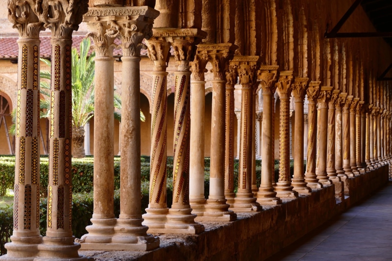 no people, spirituality, built structure, travel destinations, place of worship, balustrade, italy, ornate, pattern, antique, dom, in a row, ancient, religion