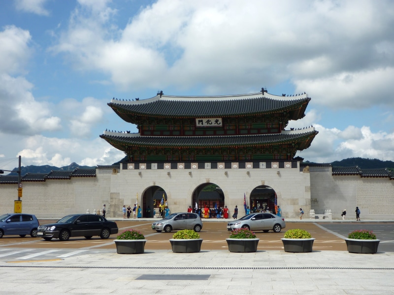 clouds, tourism, architectural column, palace, religion, asia, belief, seoul, architecture, the past, history, building, photos, Gwanghwamun gate, public domain