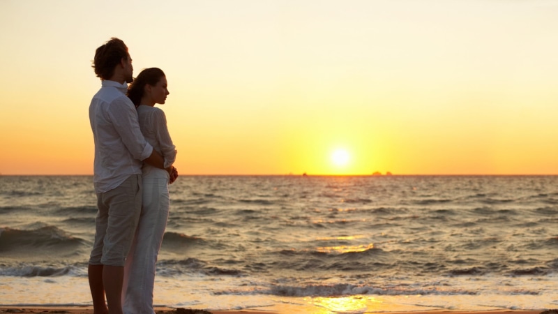 bonding, two People, rear View, affectionate, cheerful, romance, orange color, horizon Over Water, sunrise - Dawn, land, people, flirting, dating, adult