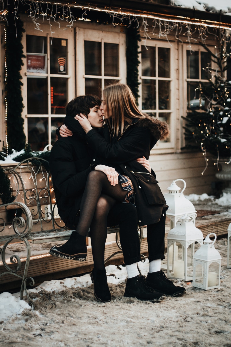 winter, s, real people, leisure activity, forehead, full length, togetherness, couple - relationship, positive emotion, love, sitting, woman, 5K, warm clothing