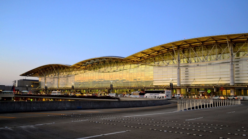 san francisco, transportation, airport, building exterior, travel destinations, transport, 4K, clear sky, sky, city, mode of transportation, travel, blue