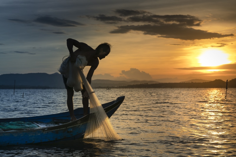 outdoor, throw, person, mode of transportation, nature, style, fishing, sky, transportation, come, sky background, fish, tranquil scene, non-urban scene