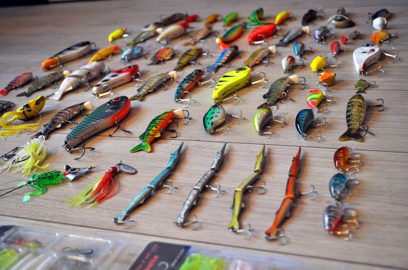 catch, arrangement, 4K, fishing, abundance, lure, no people, fly, knife - weapon, day, hook, surface, reel, photo, table, wood - material, sport, lot