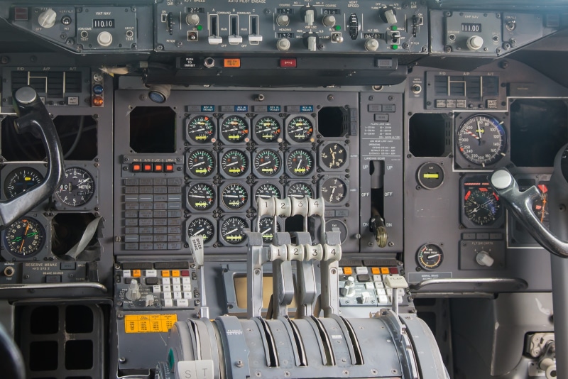 thrust lever, traffic, gray, day, indoors, control, measuring instruments, aircraft, full frame, show, black and gray, air Vehicle, cockpit, travel, aerospace industry