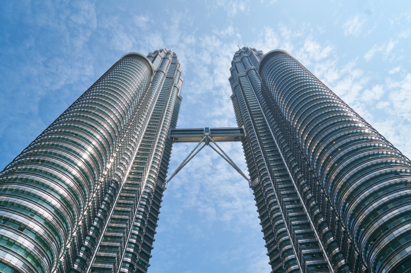 building exterior, contemporary, building, sky, blue, kuala lumpur, buildings, landmark, window, office building exterior, directly below, cloud - sky