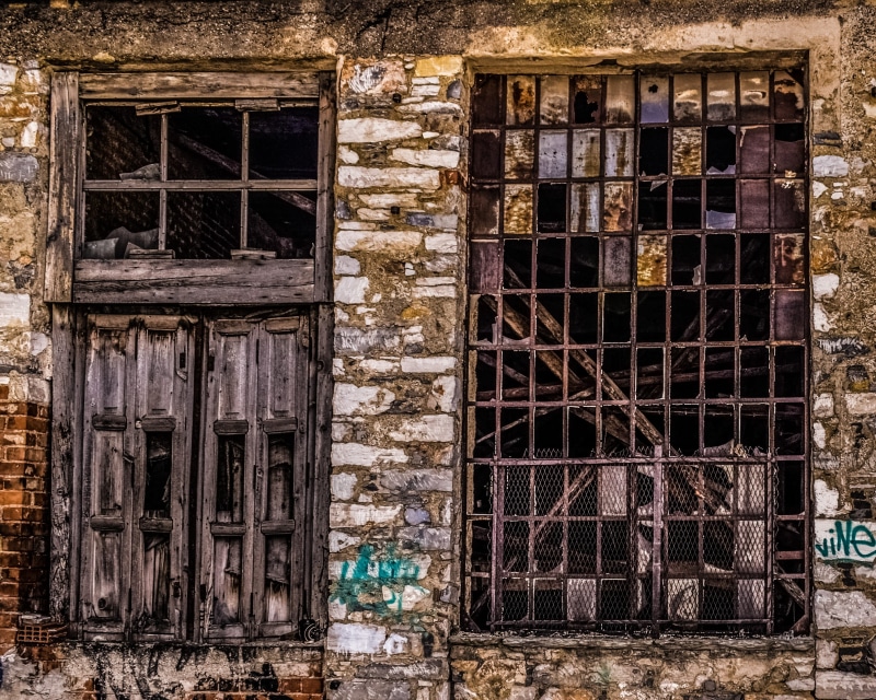 grunge, window, building, obsolete, warehouse, day, outdoors, decline, deterioration, closed, no people, ruin, empty, 2K, weathered, windows, run-down